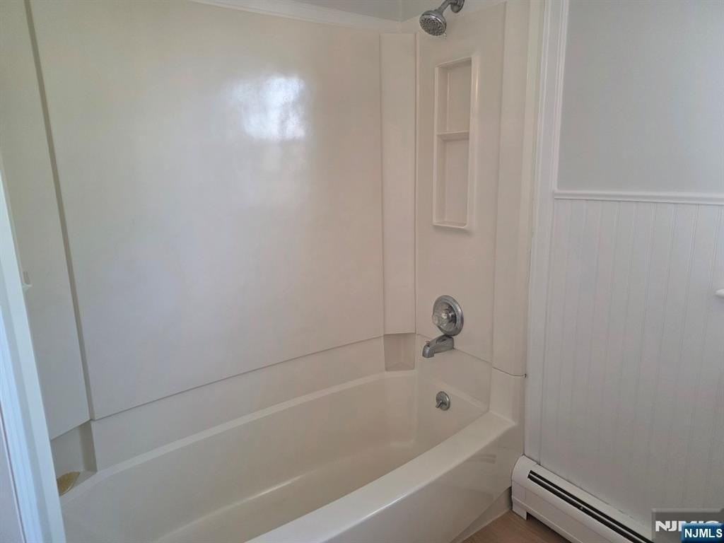 633 10th St #2 - Photo 5 of 11