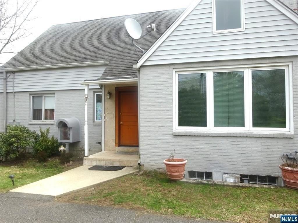 700 Kinderkamack Rd