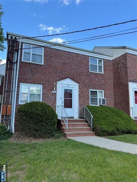 476 Heath Pl #29 - Photo 2 of 7