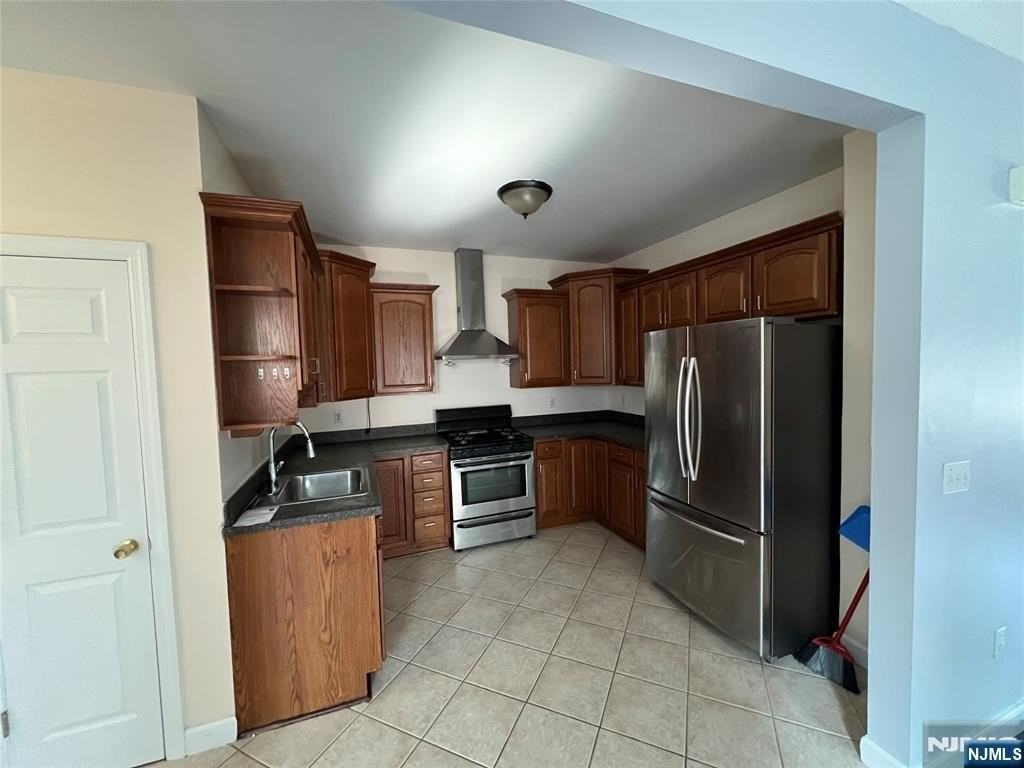 68 Liberty St #1stFL - Photo 5 of 23