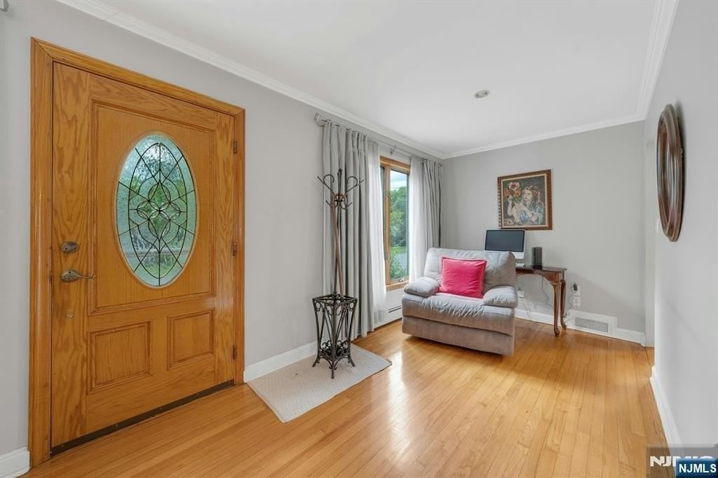 24 Cambridge Rd - Photo 5 of 31