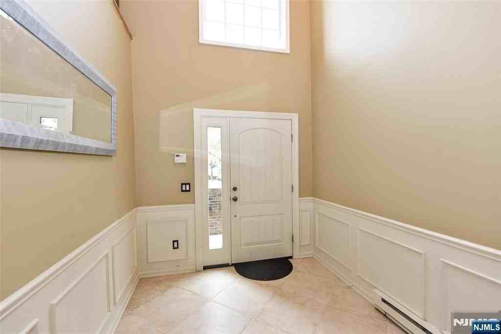 15 Sherbrooke Ct - Photo 6 of 35