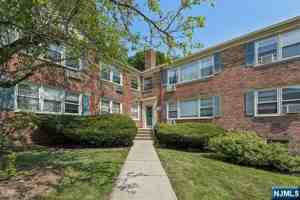 featured image of 24 Hutton Ave #38