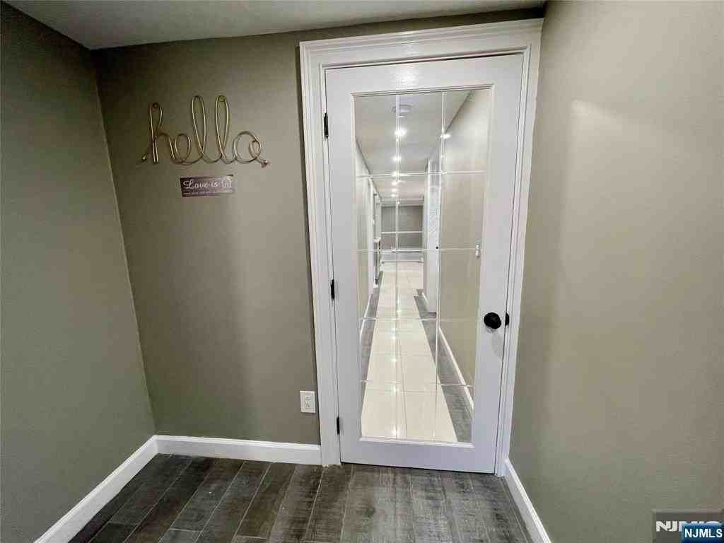 310 E Central Blvd - Photo 4 of 19