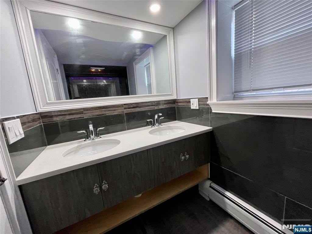 310 E Central Blvd - Photo 6 of 19