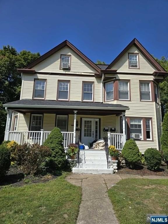 542 Doremus Ave #1