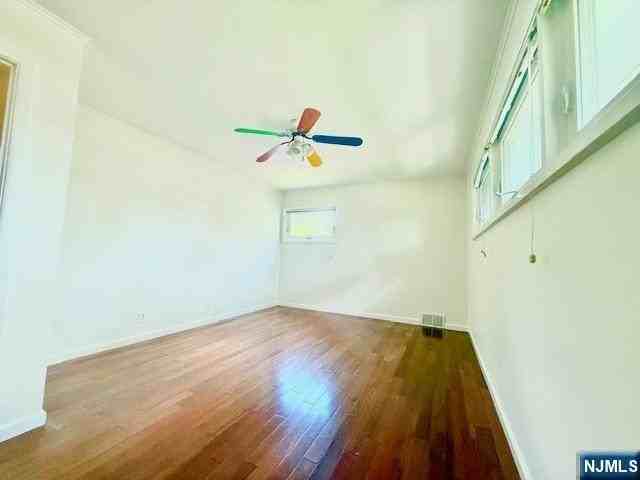 920 E Lawn Dr - Photo 7 of 16