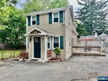 144 Phelps Ave - Photo 1 of 1