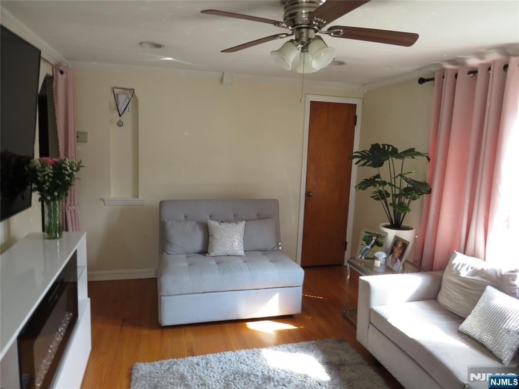 838 Paulison Ave #2ndFLLO - Photo 6 of 19
