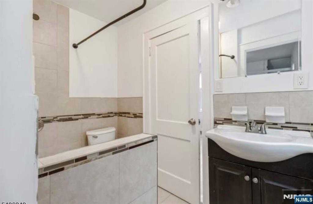 459 Norwood St - Photo 7 of 9