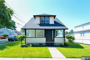 featured image of 244 Van Winkle Ave #2