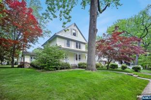 155 Sunset Ln - Photo 1 of 1