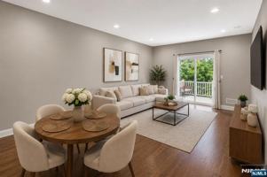 featured image of 524 Harrison Ave #3
