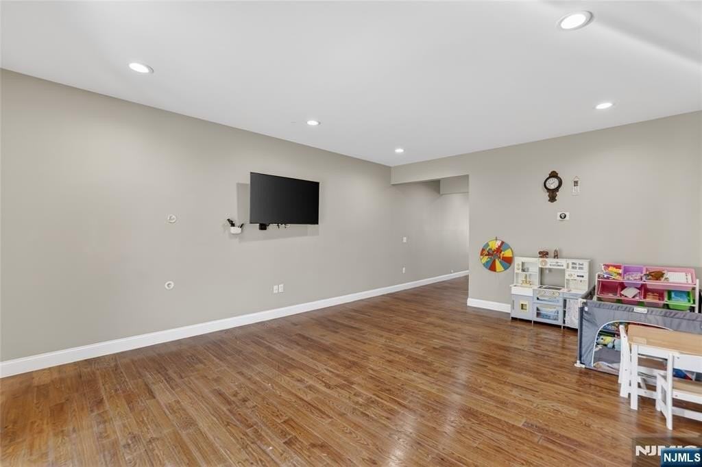524 Harrison Ave #3 - Photo 6 of 32