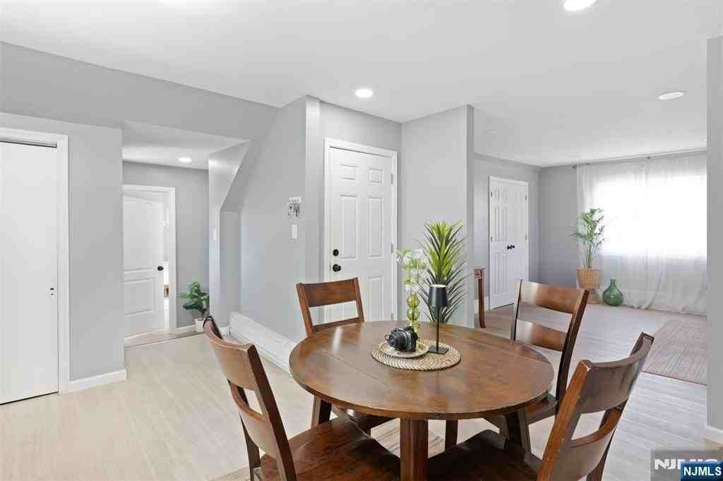 3912 Liberty Ave #3 - Photo 4 of 15