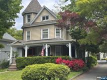 211 Woodside Ave #3rdFL - Photo 1 of 1