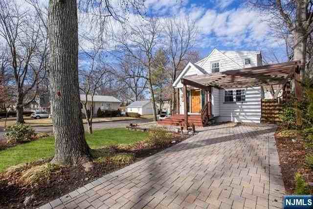 51 Day Ave - Photo 3 of 27
