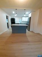 featured image of 213 Elm Ave #2FL