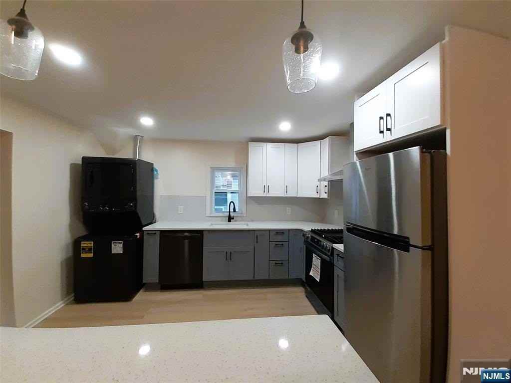 213 Elm Ave #2FL - Photo 2 of 15