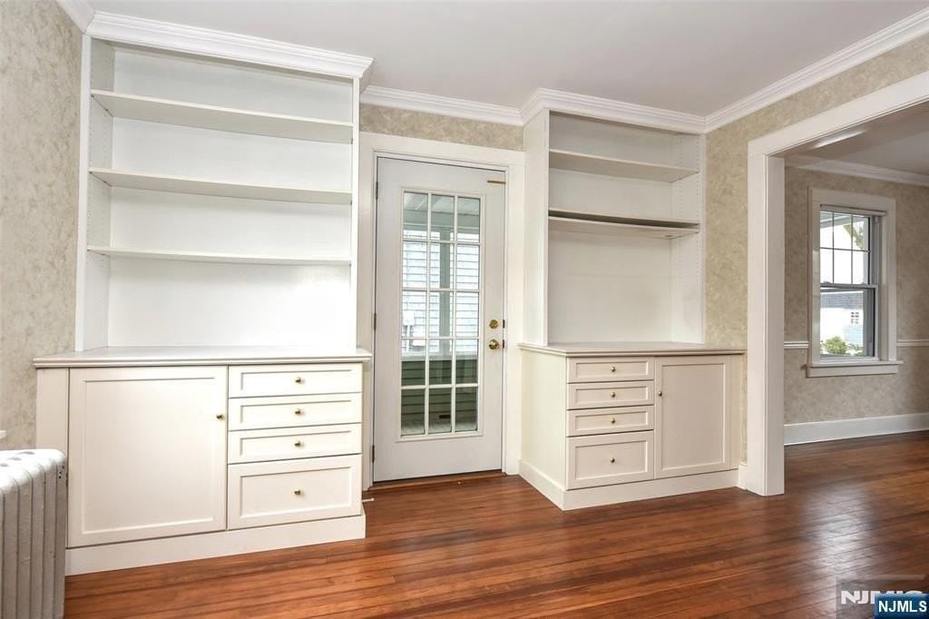 65 S Maple Ave - Photo 4 of 15