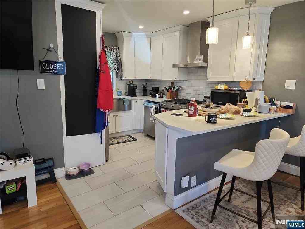 157 Johnson Ave #2 - Photo 4 of 11