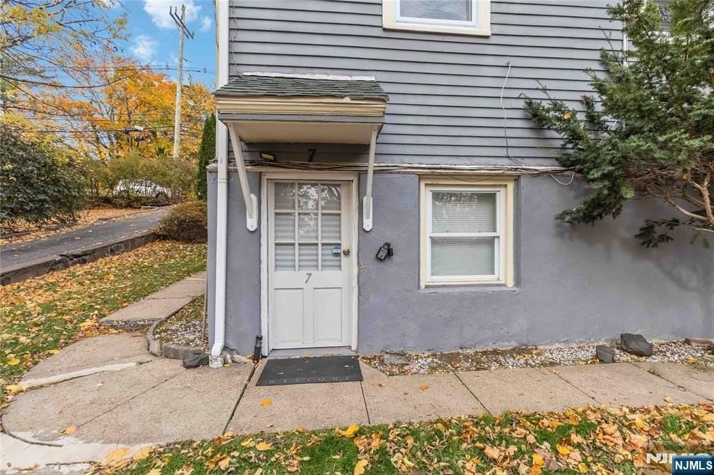 1283 Valley Rd #7 - Photo 2 of 26