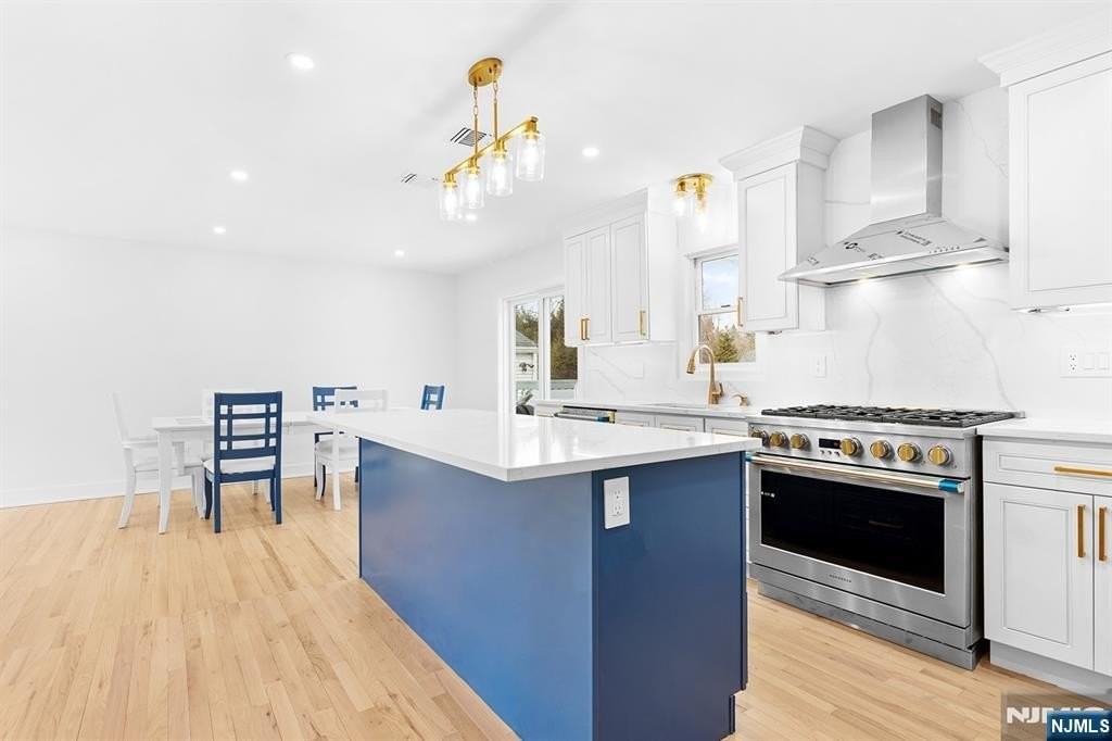 80 Haring Dr - Photo 4 of 35