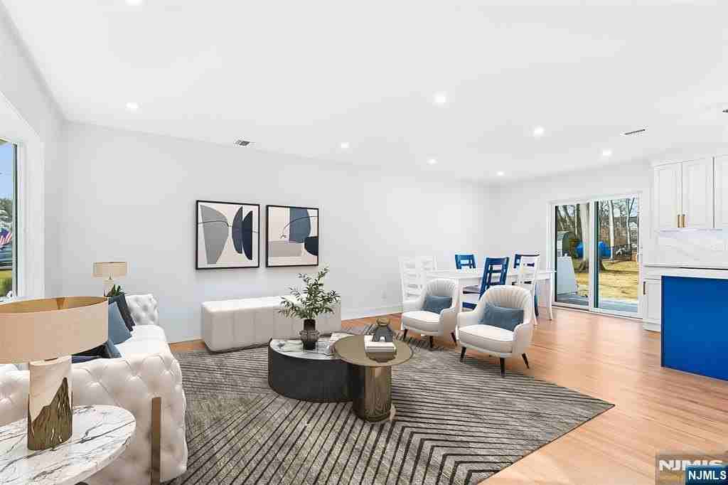 80 Haring Dr - Photo 6 of 35