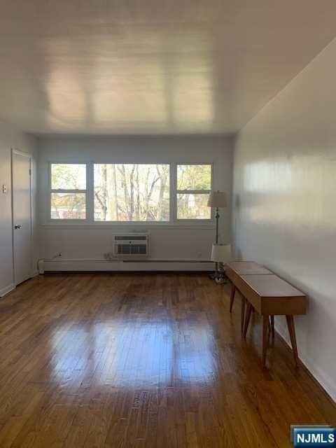 431 Grand Ave #8 - Photo 4 of 6
