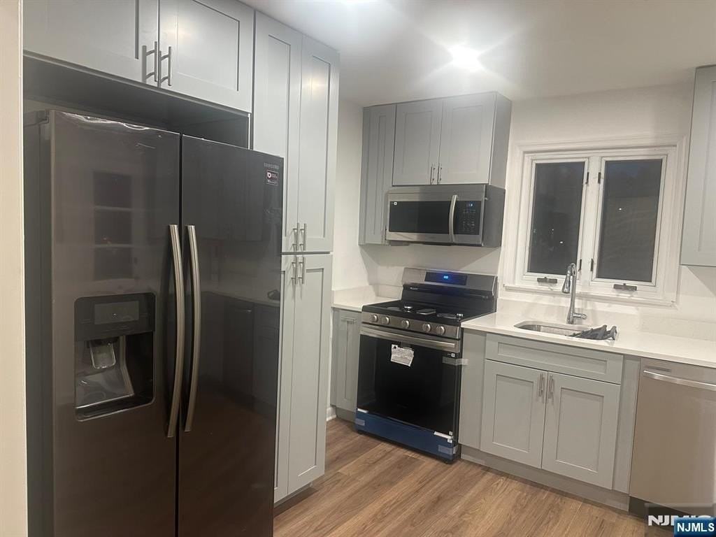 152 Williams Ave #1stFL - Photo 3 of 6