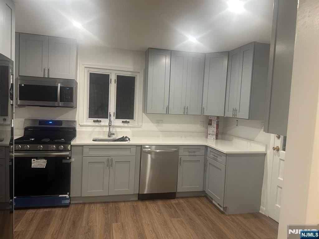 152 Williams Ave #1stFL - Photo 4 of 6
