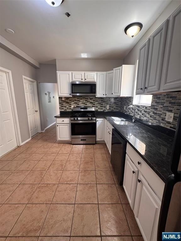 117 S 12th St #2 - Photo 4 of 20