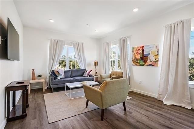 2100 Saint Thomas St #301 - Photo 3 of 14