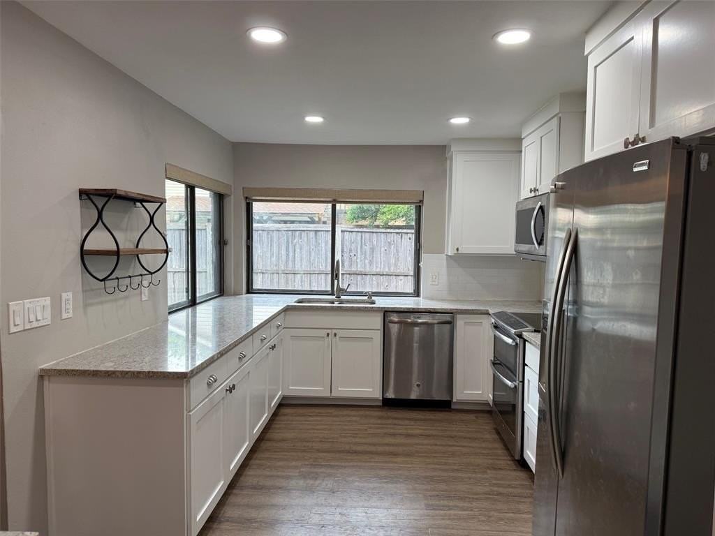 15745 Covewood Cir - Photo 5 of 21