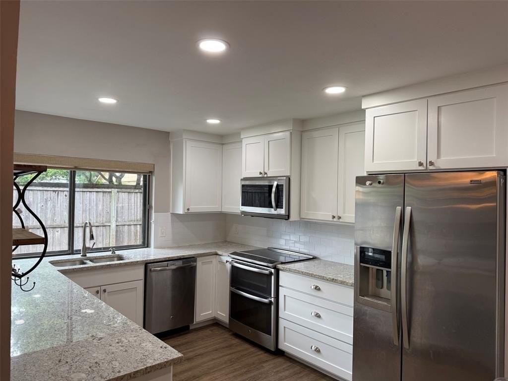 15745 Covewood Cir - Photo 6 of 21
