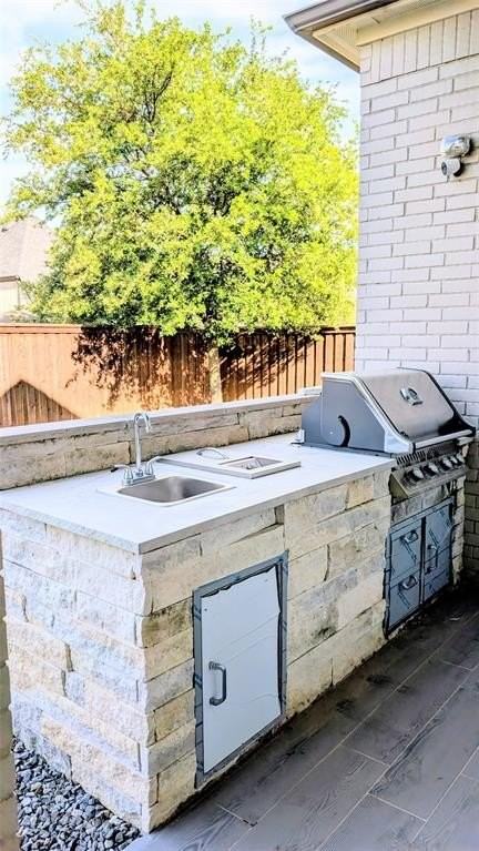 8933 Frostweed Rd - Photo 5 of 36
