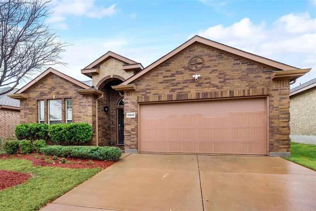 15825 Carlton Oaks Dr - Photo 2 of 22