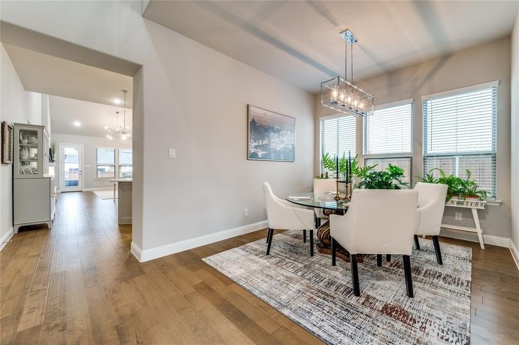 13474 Chalet Ave - Photo 6 of 35