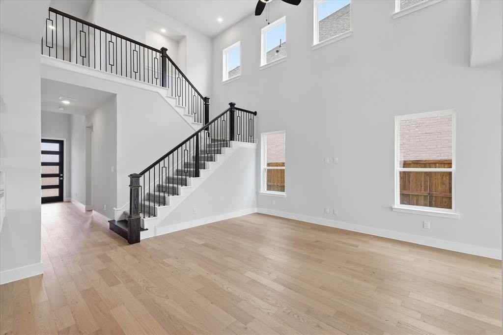 7243 Farley St - Photo 6 of 25