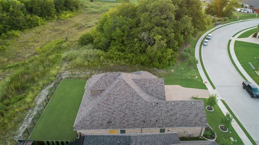 611 Windy Ridge Ln - Photo 5 of 36