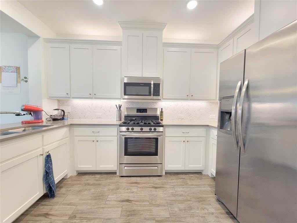 3913 Crown Ave - Photo 7 of 23