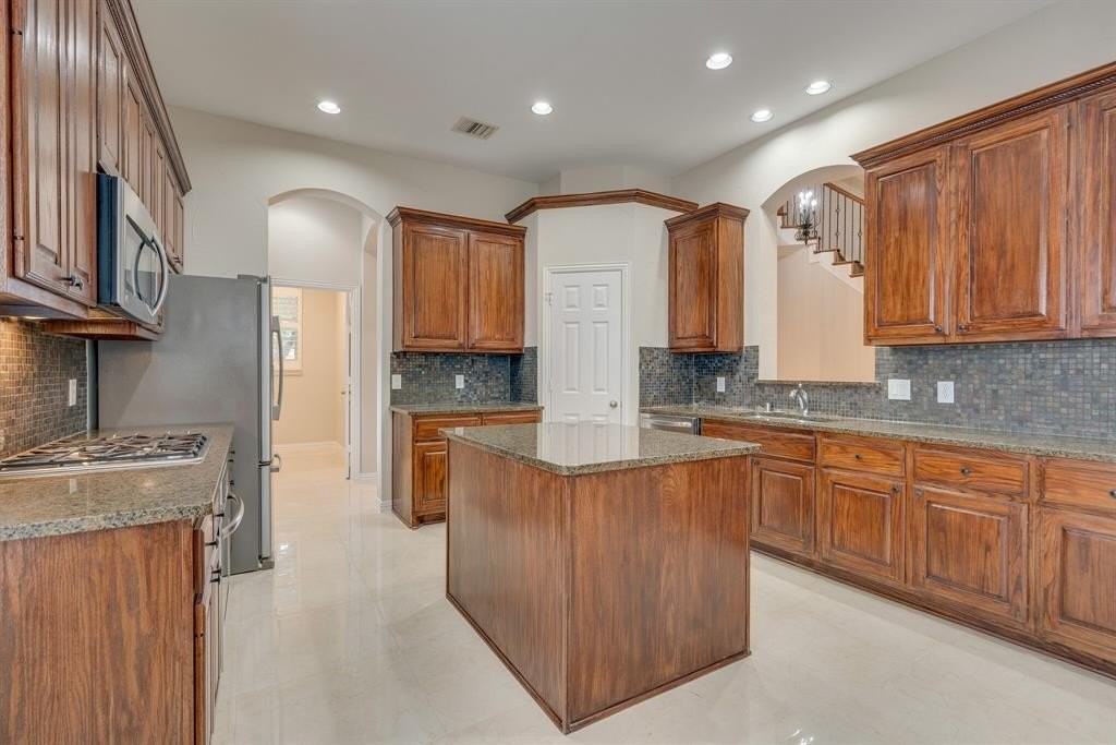 2746 Nightwind Ct - Photo 6 of 38