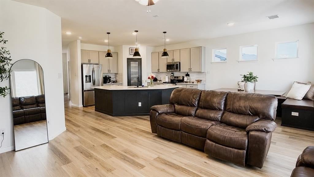 1404 Citrus Dr - Photo 6 of 18