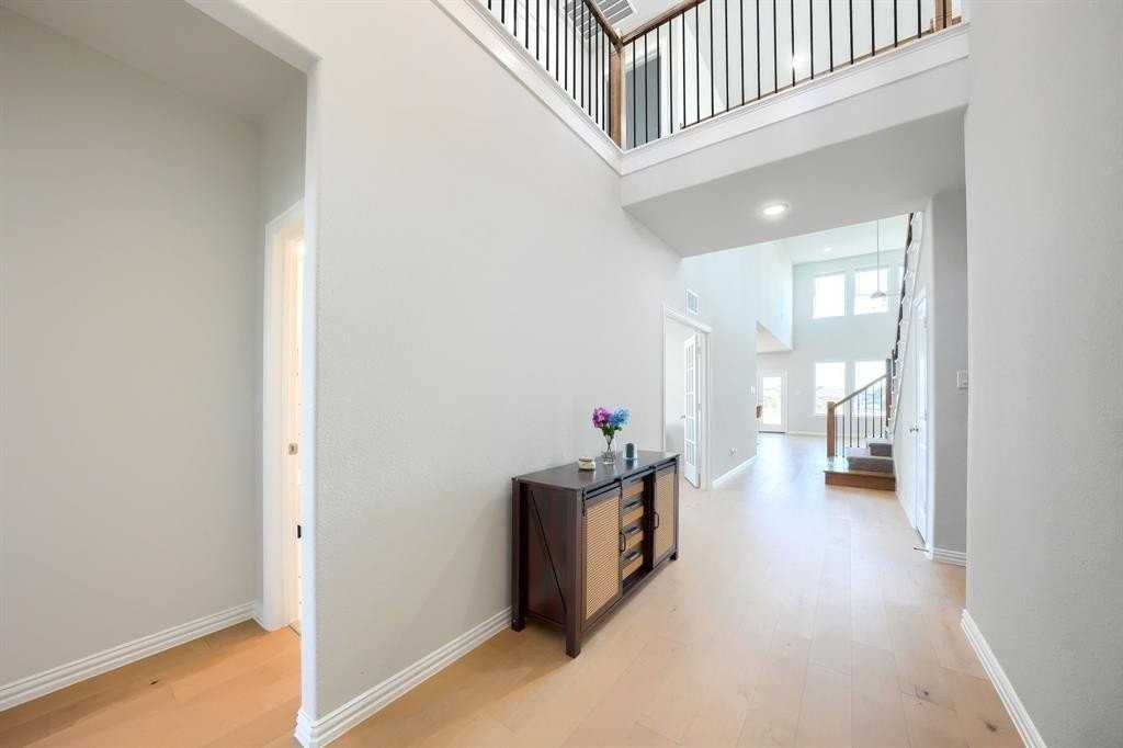 1309 Buttercup Rd - Photo 4 of 38