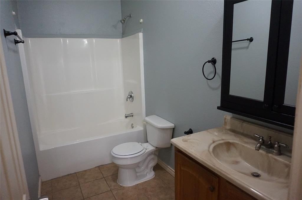 2611 Fernwood Ave - Photo 5 of 7