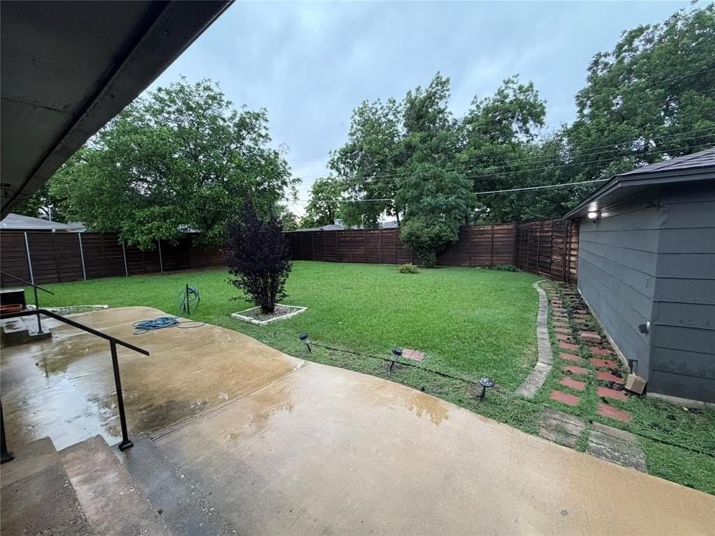 519 Heyser Dr - Photo 4 of 10