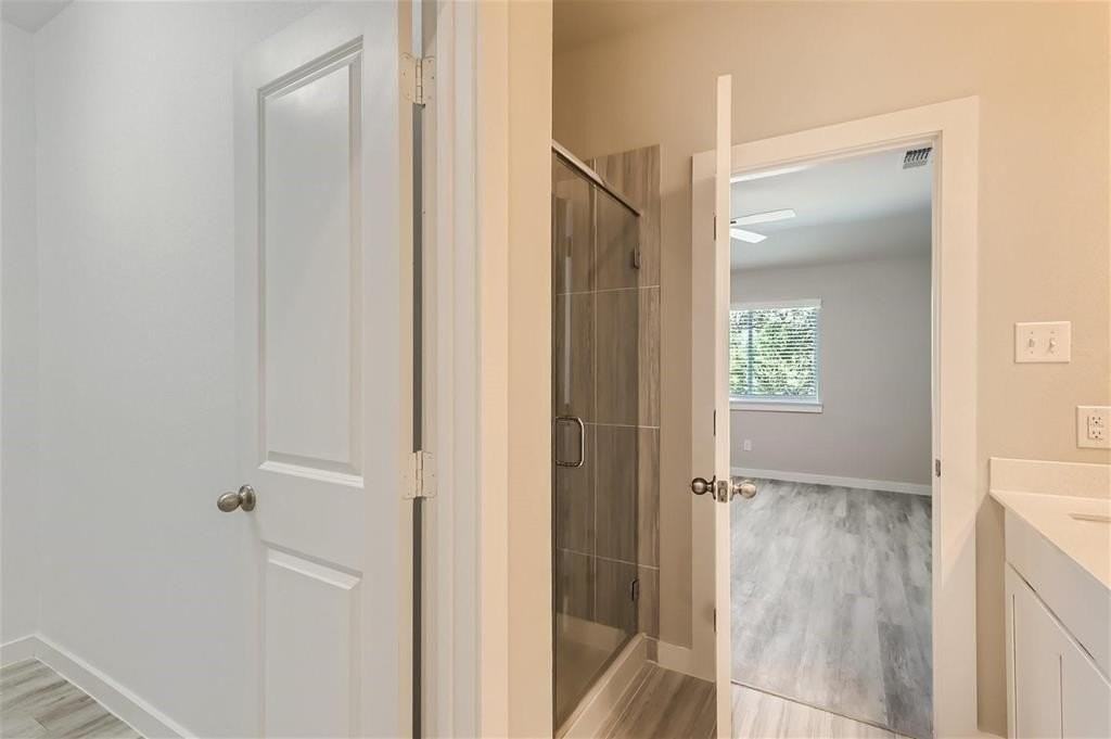 2404 Freshwater Ln - Photo 6 of 13