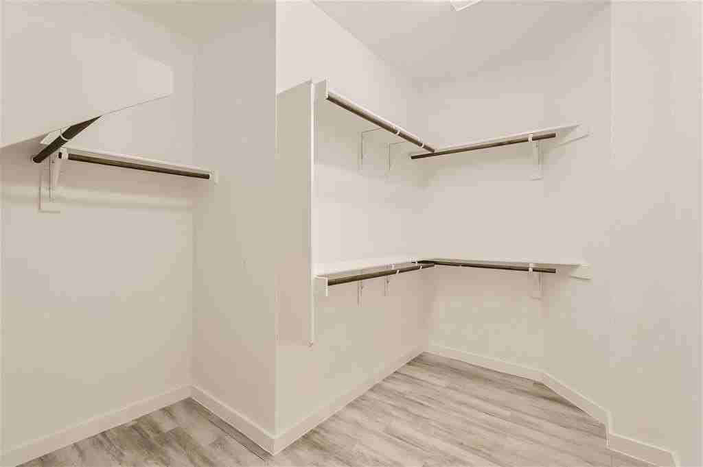 2404 Freshwater Ln - Photo 7 of 13