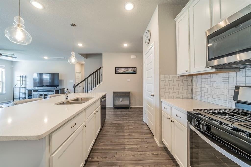 14109 Cassiopeia Dr - Photo 4 of 26