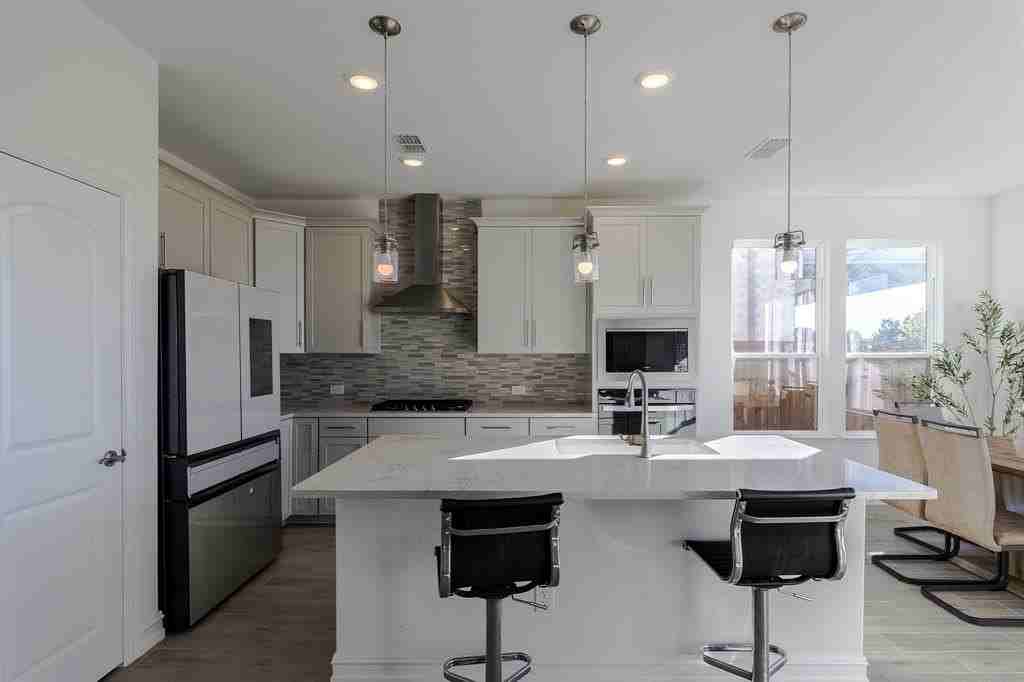 7405 Swinford Rd - Photo 7 of 22
